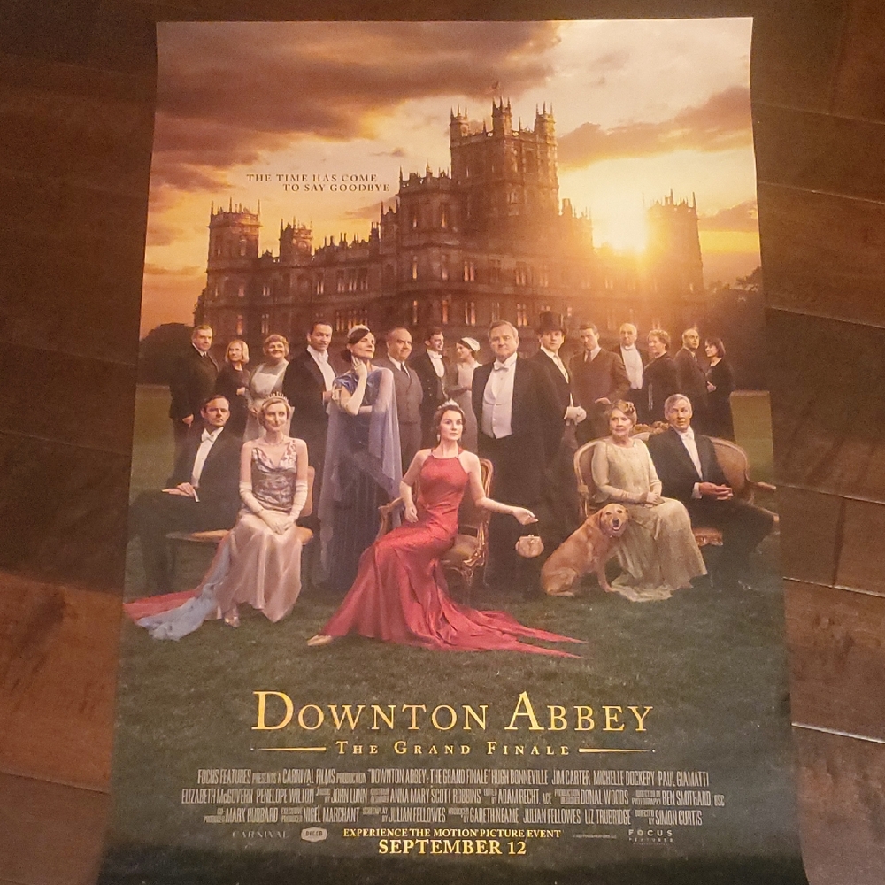 Elegant Downton Abbey Cast Poster